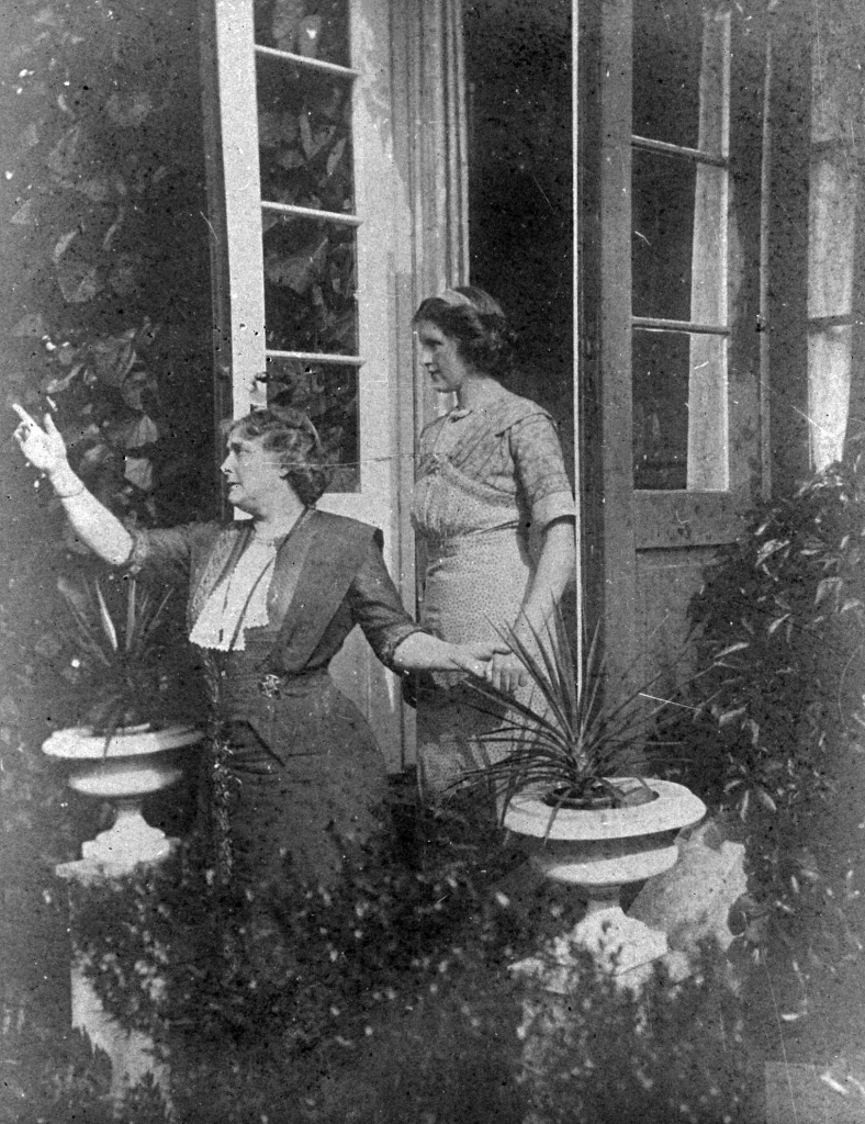 SLD-with-young-woman-in-garden